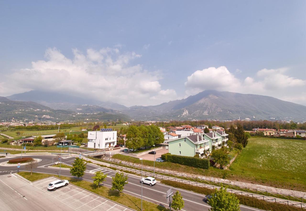 Piazza Lira Schio Residence المظهر الخارجي الصورة