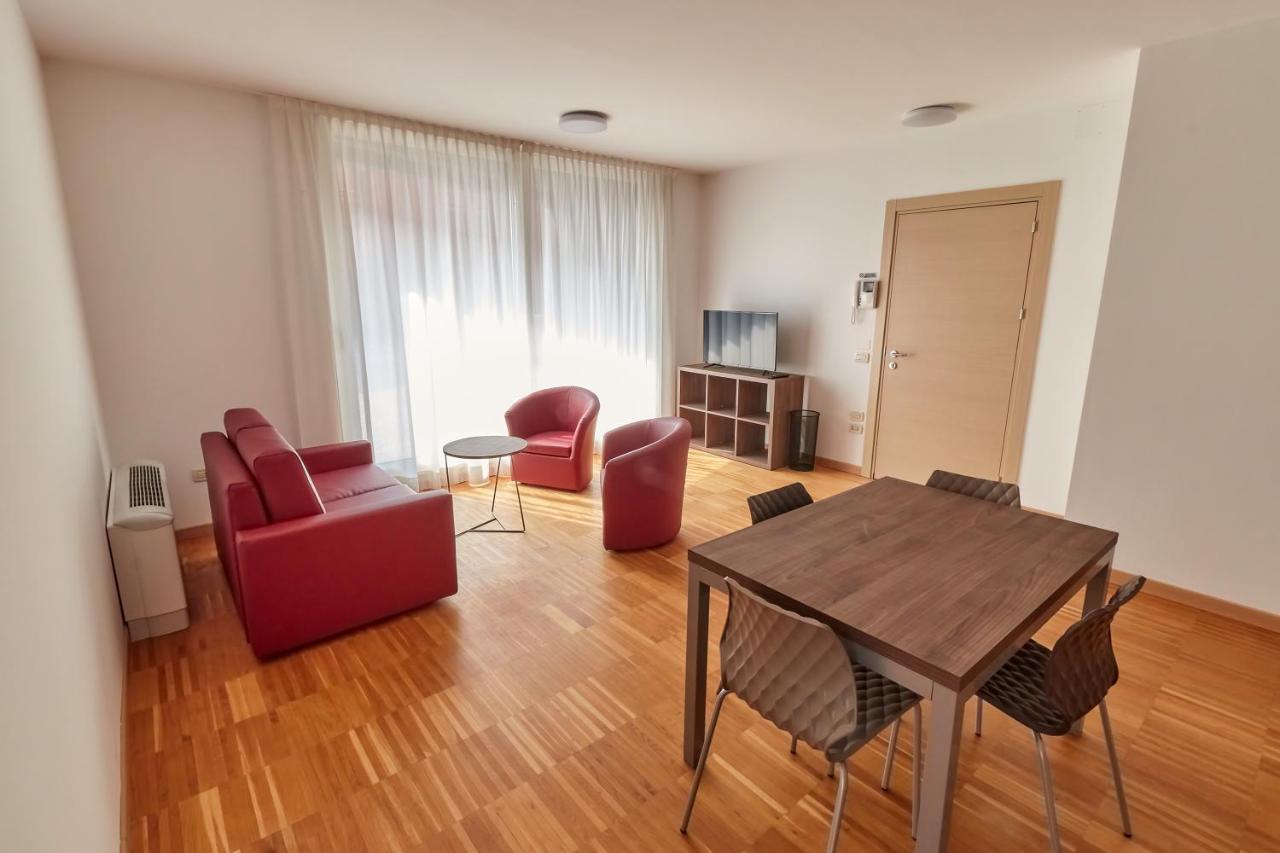 Piazza Lira Schio Residence المظهر الخارجي الصورة